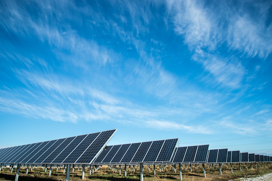 Instalación de paneles solares a gran escala